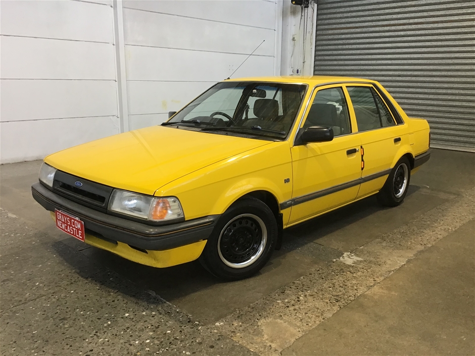 1989 FORD LASER GL Automatic Sedan