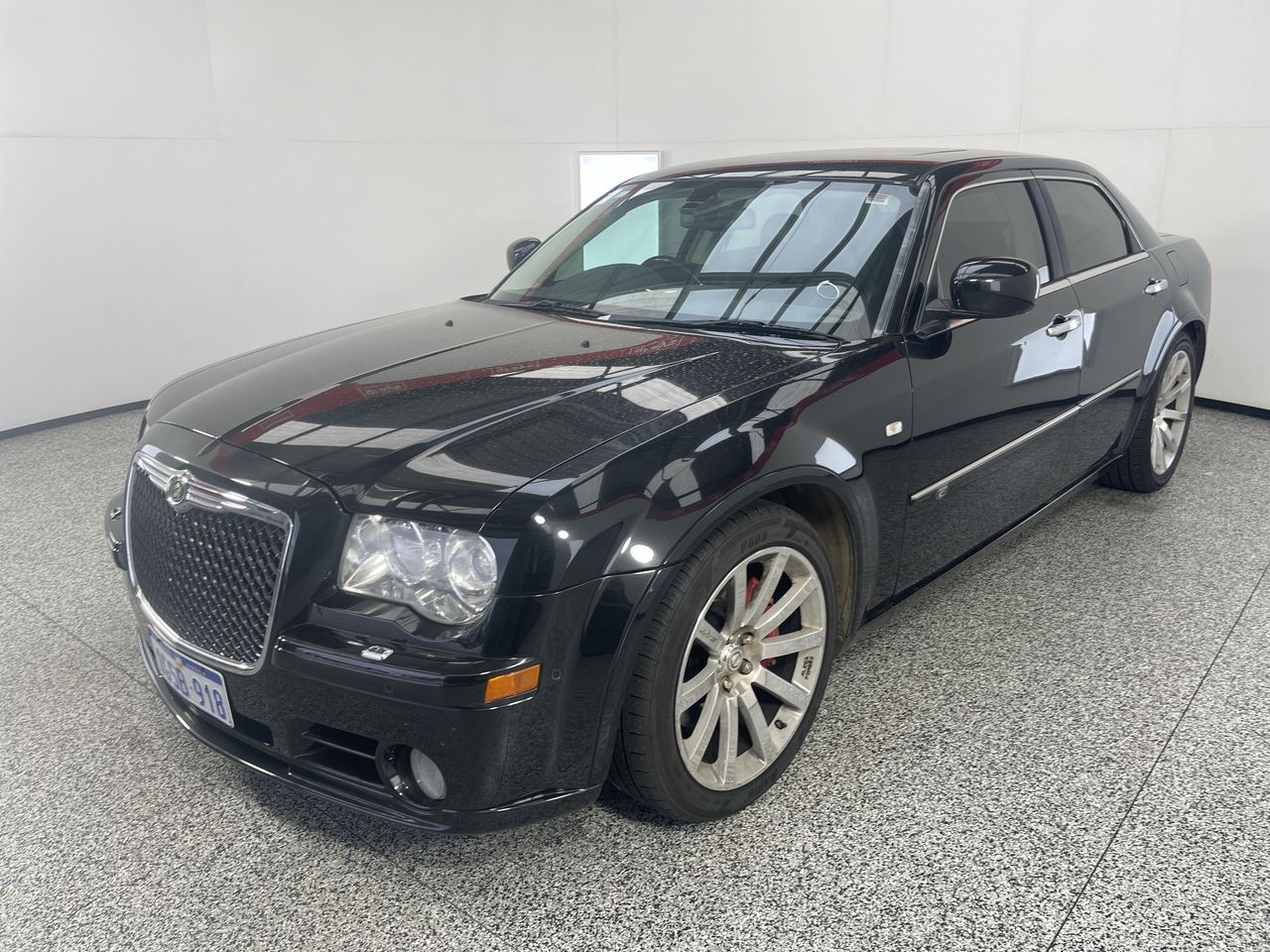 2009 Chrysler 300C SRT8 LE Automatic Sedan