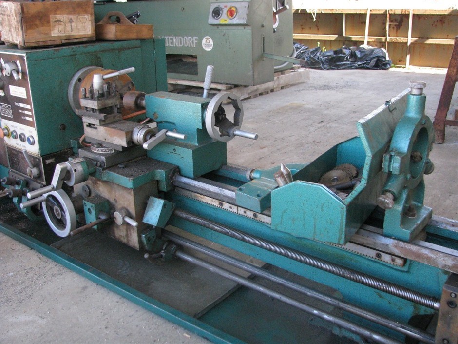 Metal lathe, Shaoxing Machine Tool Works, Type CQ6230. Bench mounted, appro Auction (0002
