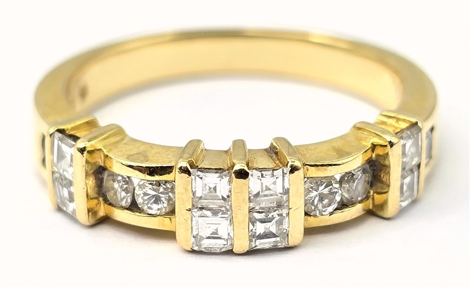 No Reserve 18 Carat Yellow Gold And Diamond Ring