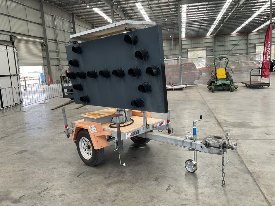 Unreserved 2017 Data Signs PTY LTD Data Sign-ARW 