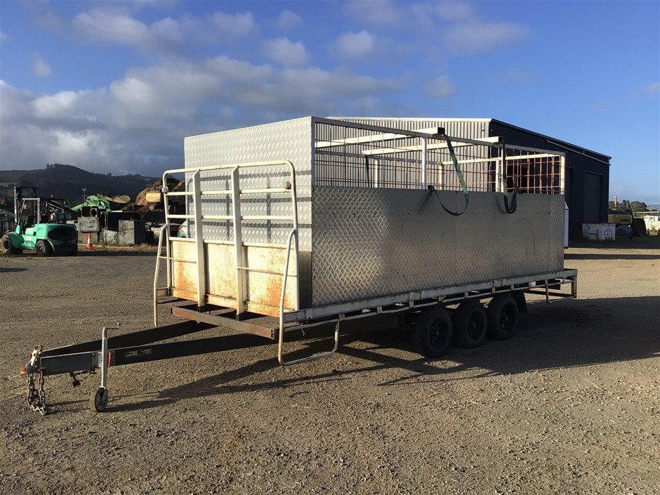 Construction Equipment & Supplies, Concrete Pits and Pipes