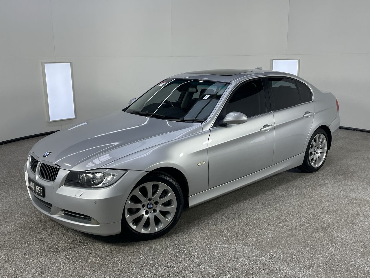 BMW 330i E90 Automatic Sedan