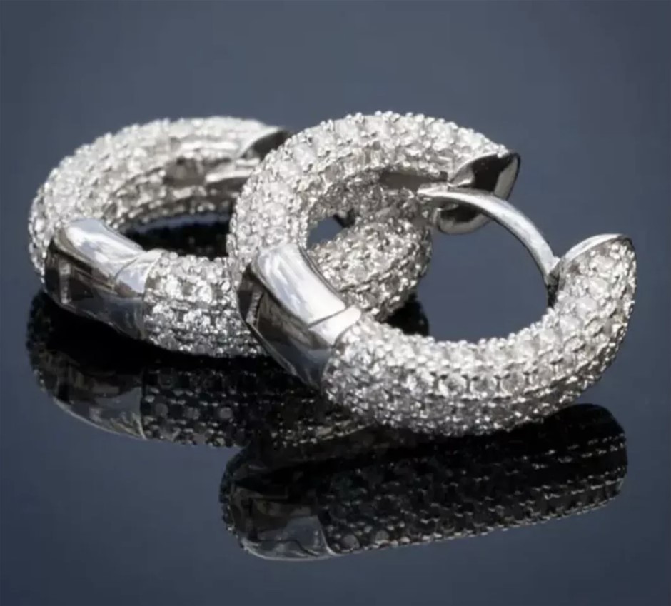 Luxurious Pearl & Gemstone Jewellery Range