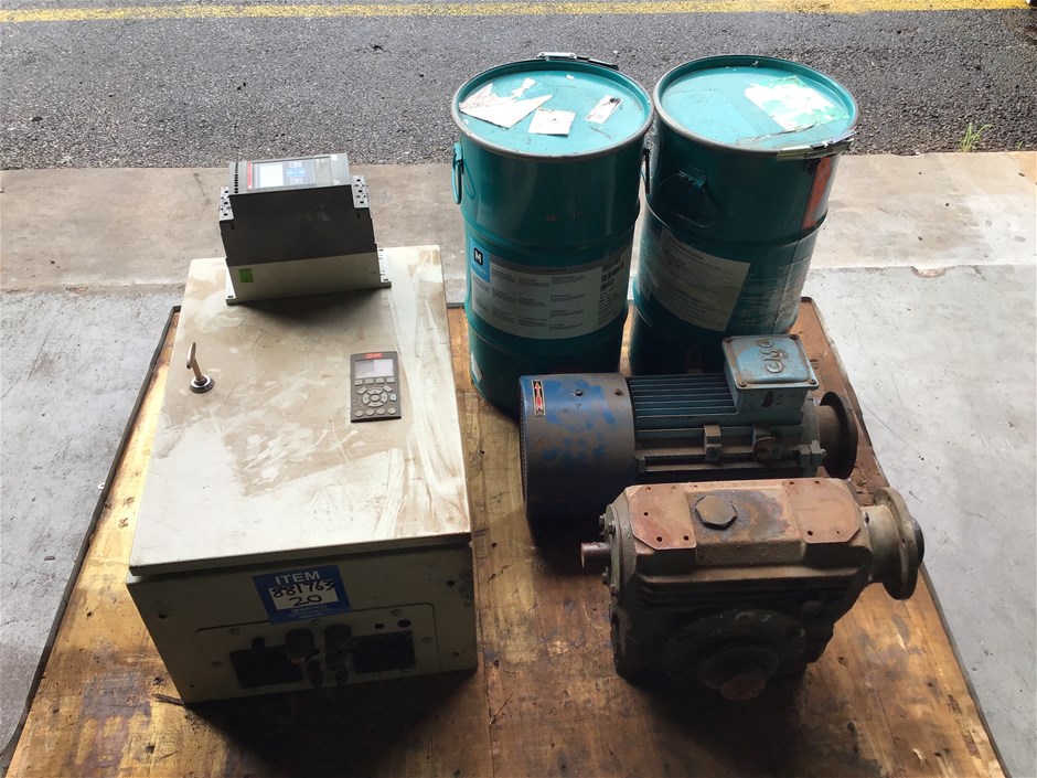 Quantity of assorted items