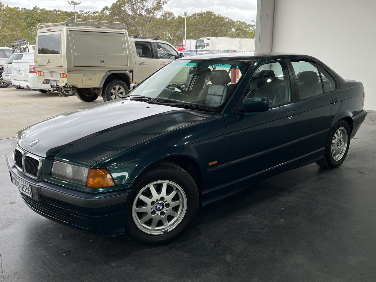 1997 BMW 3 18i E36 Automatic Sedan Auction (0001-21042707) | Grays ...