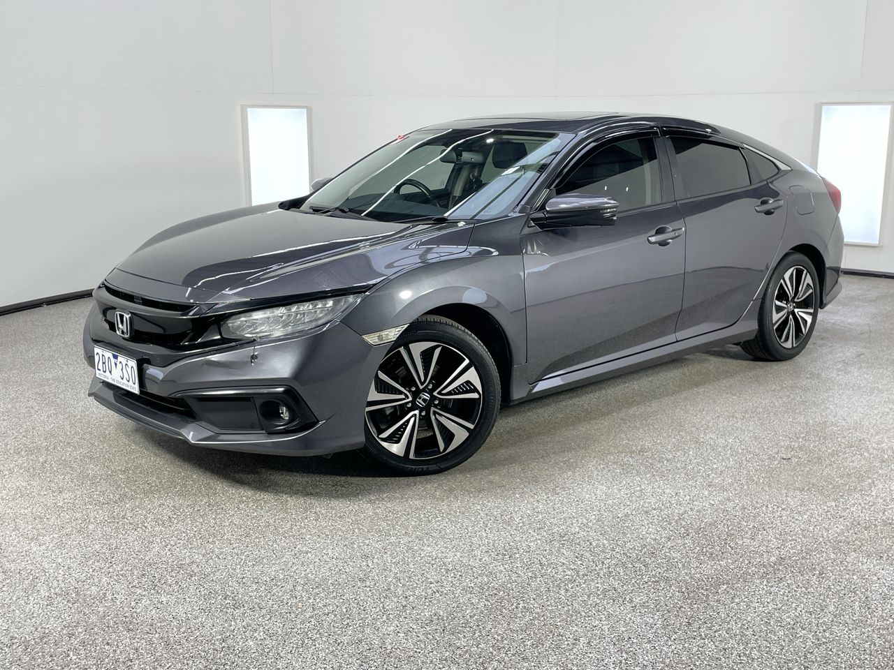2017 Honda Civic VTi-LX 10TH GEN CVT Sedan