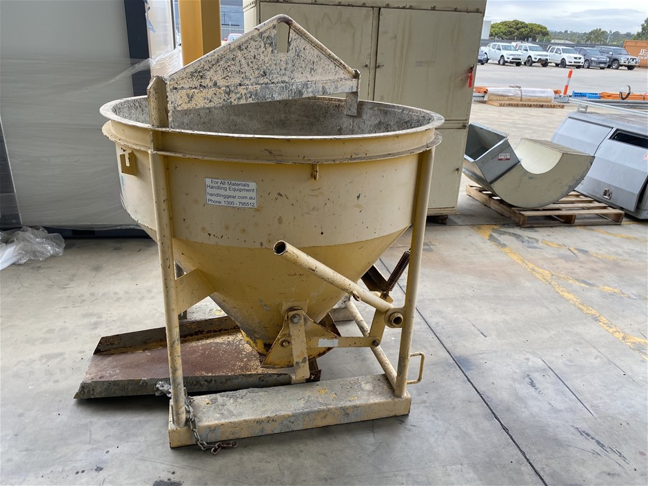 2018 East West Engineering CKM10 Concrete Kibble Auction (0008-8019831 ...