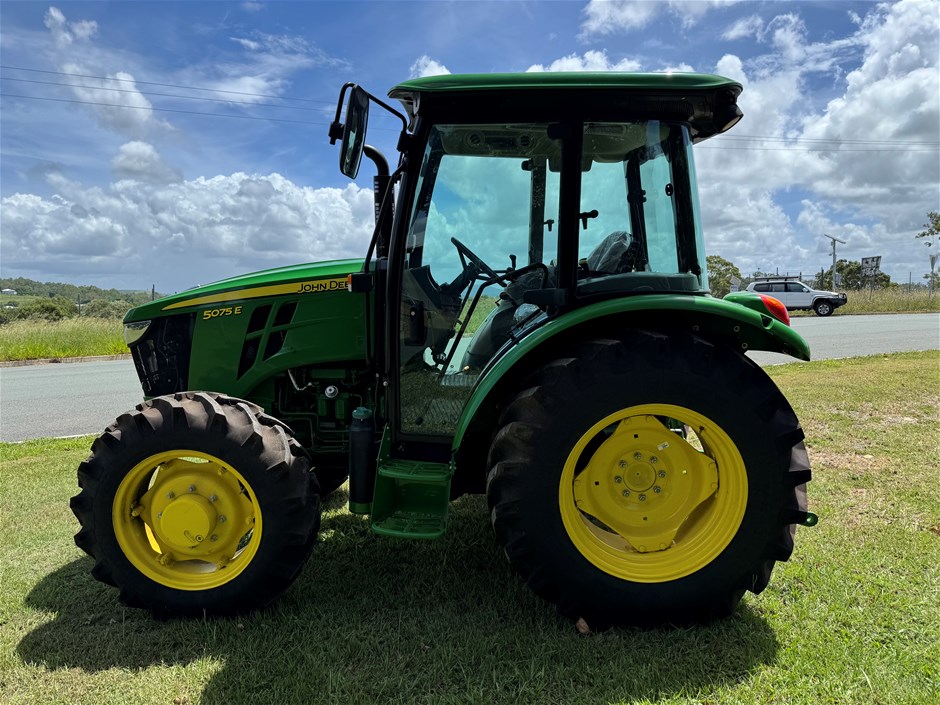 Unused John Deere 5075E 4WD V1 Tractor