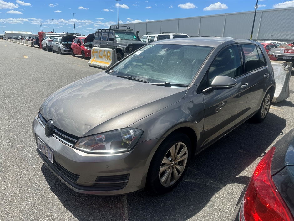 2015 Volkswagen Golf 90TSI Comfortline A7 At Hatchback