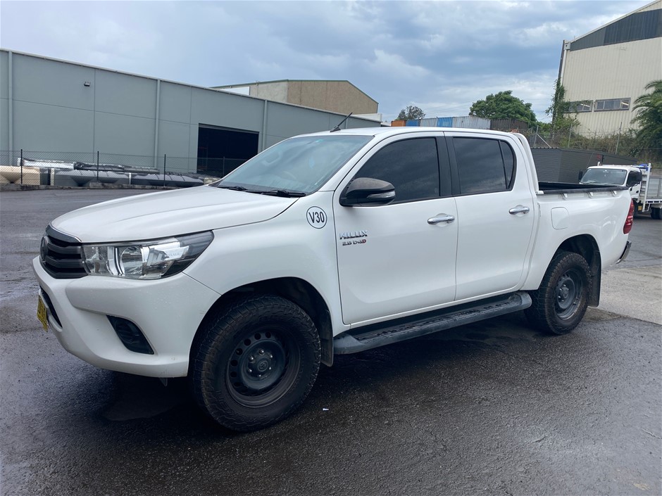 2017 Toyota Hilux SR 4WD Manual - 5 Speed Dual Cab Ute