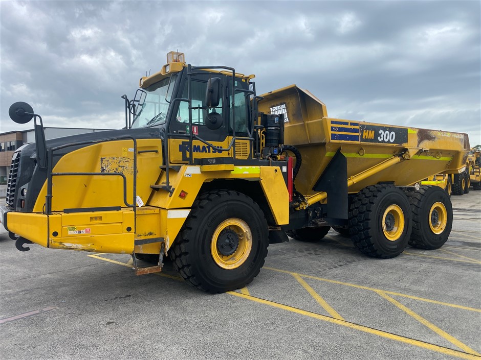 2019 Komatsu HM300-5 Articulated 6 x 6 Dump Trucks