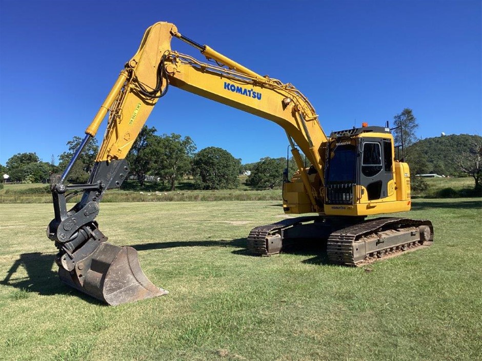 2010 Komatsu PC 228 USLC-8 Hydraulic Excavator