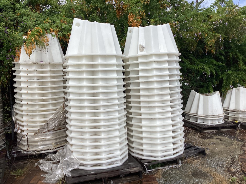 Pipe Cones (900mm to 1200mm) Auction (0018-7056061) | Grays Australia