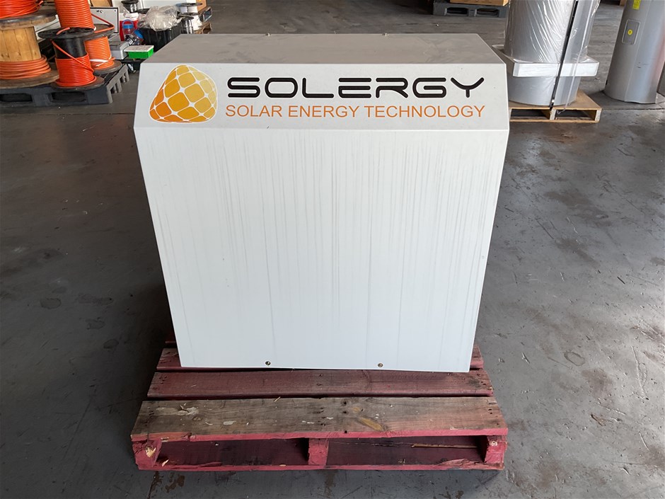 SOLERGY Large Solar Cabinet (Empty) Auction (0016-8019988) | Grays ...