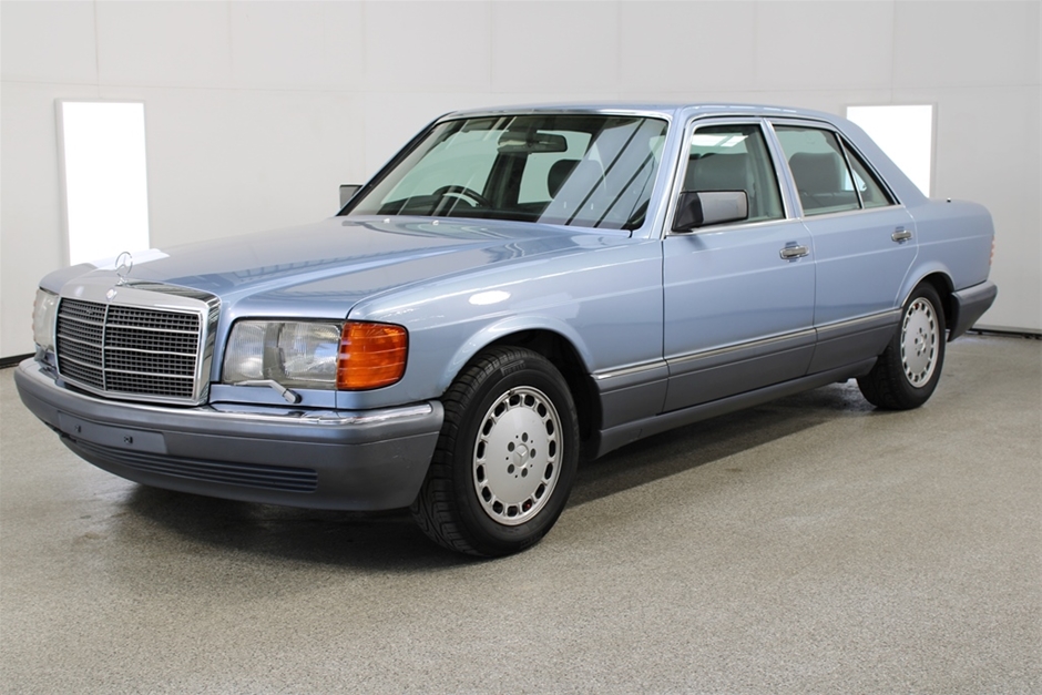 1990 Mercedes Benz W126 420 SE Automatic Sedan 