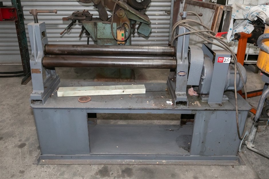Gault & Reeve Sheet Metal Power Roller