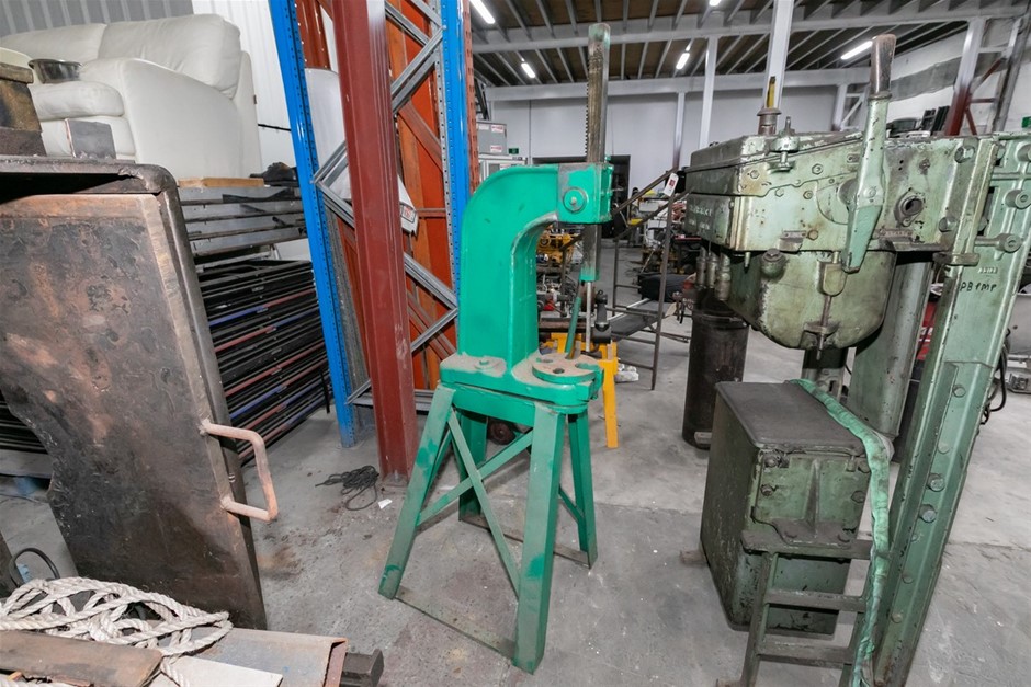 CC #2 Manual Hand Press on Steel Stand