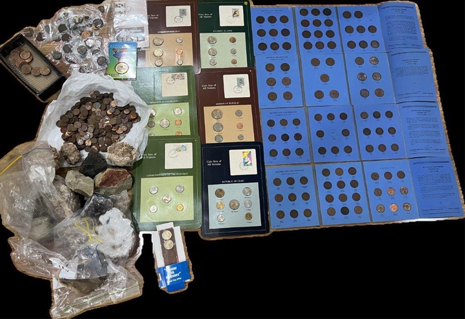 More than 10kg of Items - Australian Coins / Rare Mineral Rock / World ...