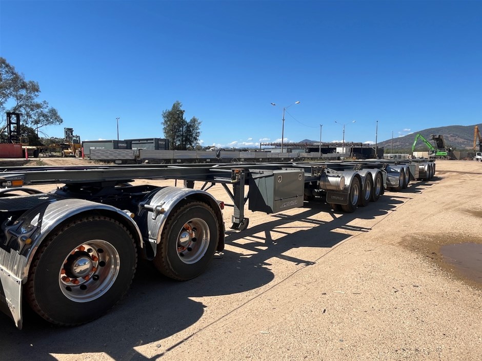 2022 Maxitrans ST3/Freighter Skeletal A-Double Trailer Set