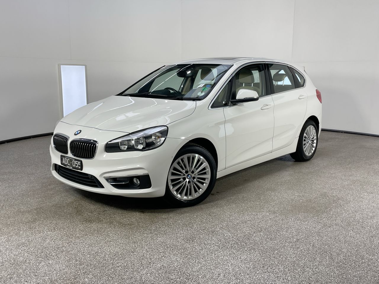 2014 BMW 2 SERIES ACTIVE TOUR 218d F45 T/D Auto - 8 Speed