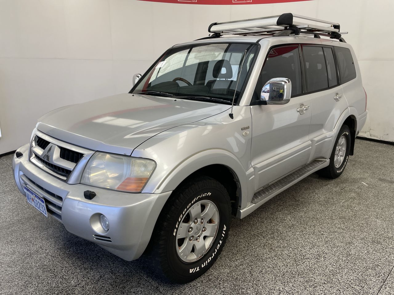2002 Mitsubishi Pajero Exceed LWB (4x4) NP 