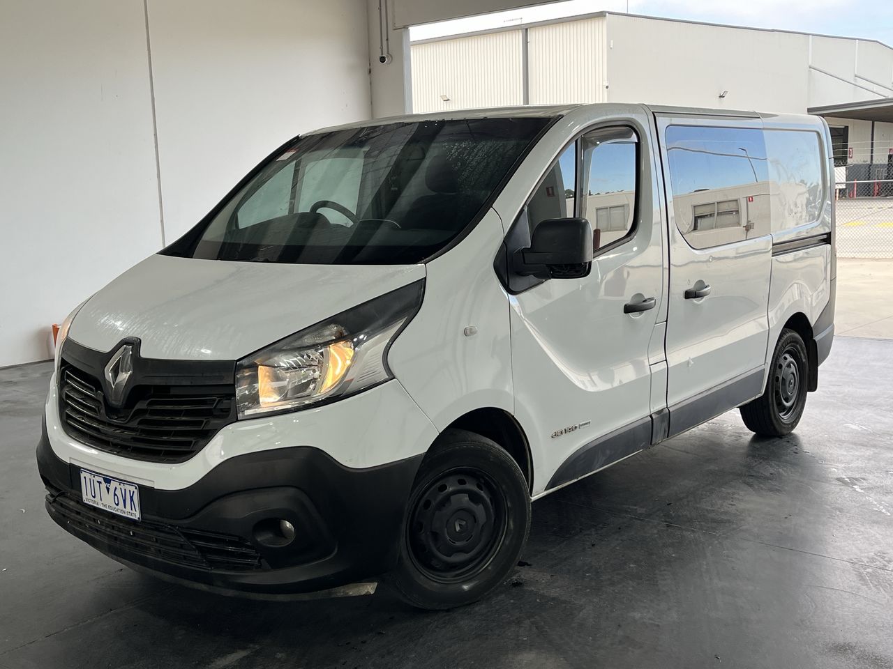 2015 Renault Trafic SWB L1H1 DCI 140 Turbo Diesel 