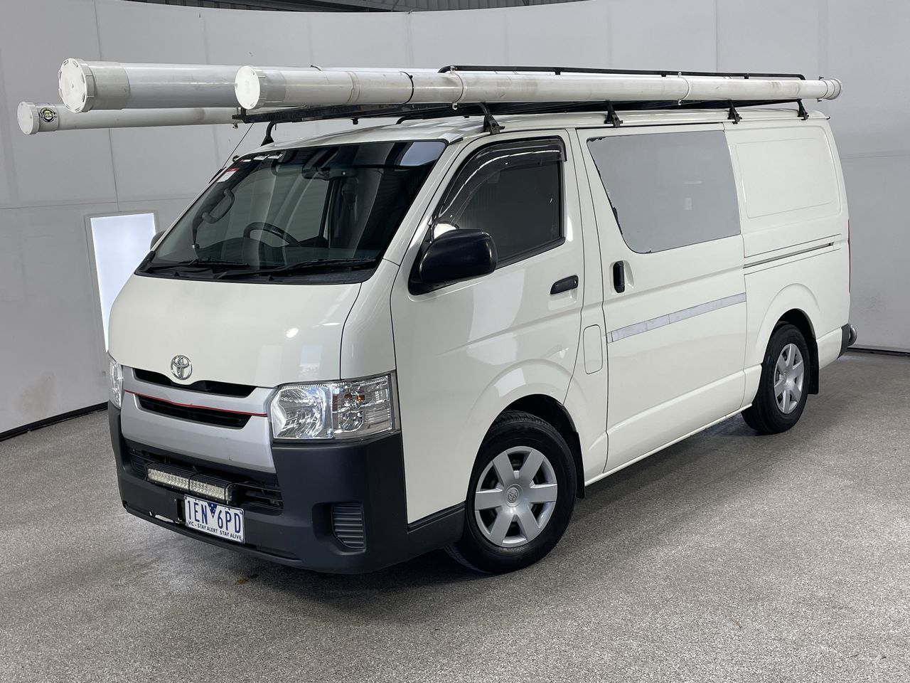 2015 Toyota Hiace LWB KDH201R Turbo Diesel Manual Van
