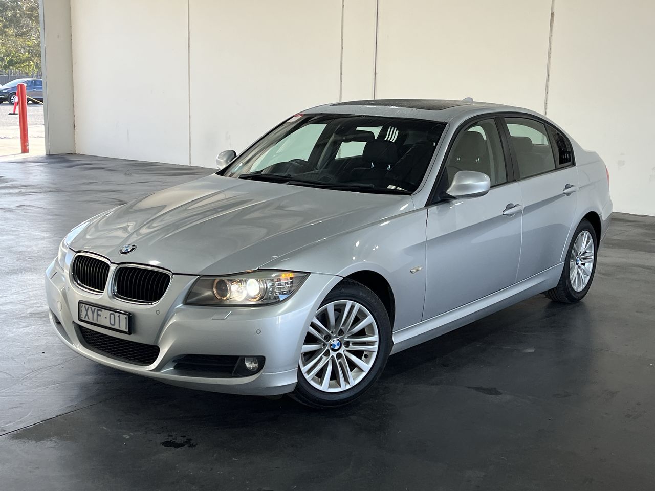 2009 BMW 3 Series 320i EXEC. E90 Automatic Sedan