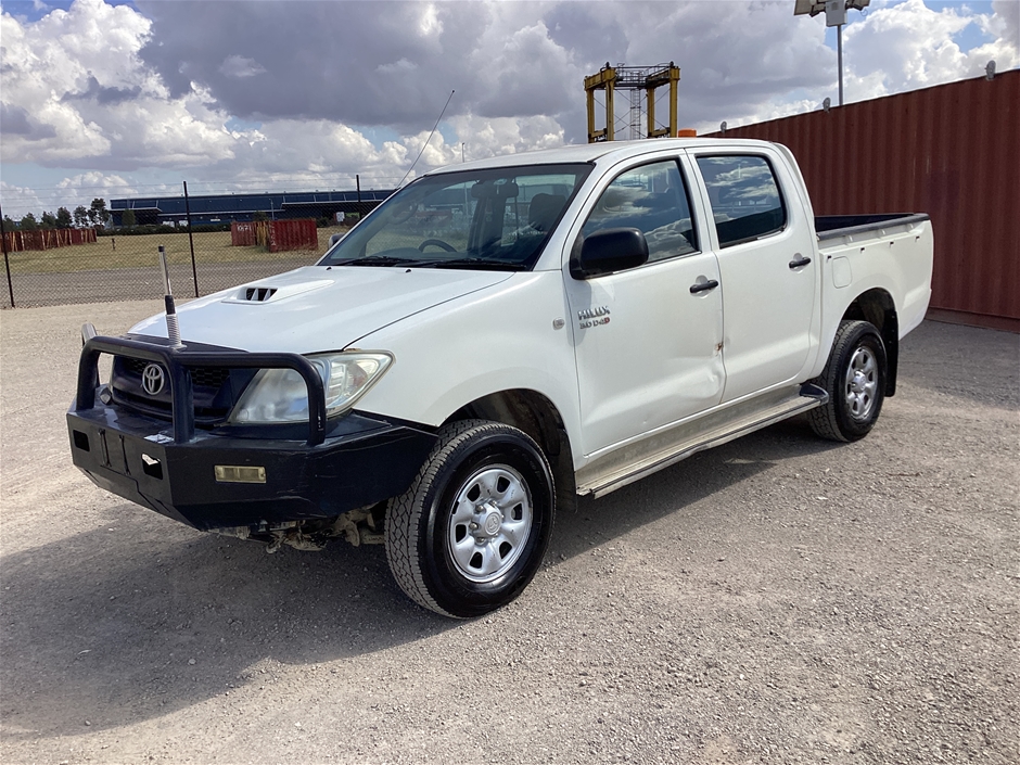 2010 Toyota Hilux SR (4x4) KUN26R Turbo Diesel MT Dual Cab