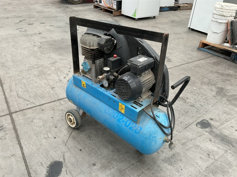 Large Unreserved Site Clearance Sale