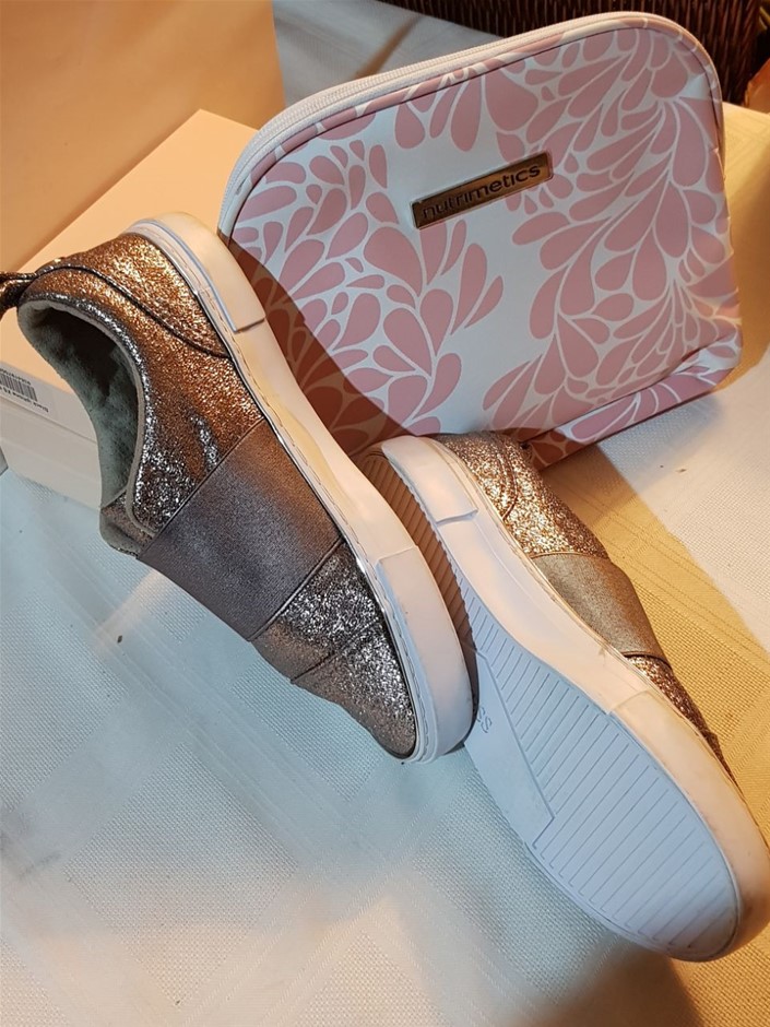 New and Pre Loved Fashion Accessories and Misc