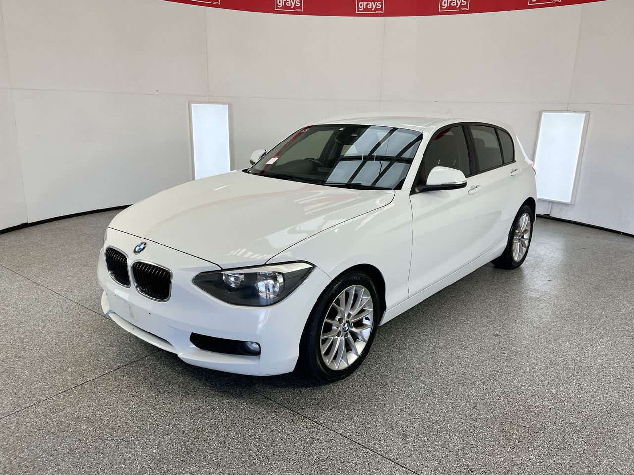 2013 BMW 1 Series 118i F20 Automatic - 8 Speed Hatchback