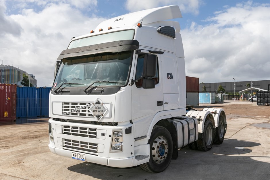 Container Handler, Truck & Containers