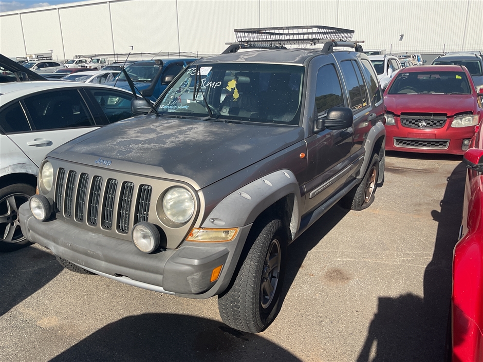 2005 Jeep Cherokee Renegade (4x4) KJ Automatic Wagon