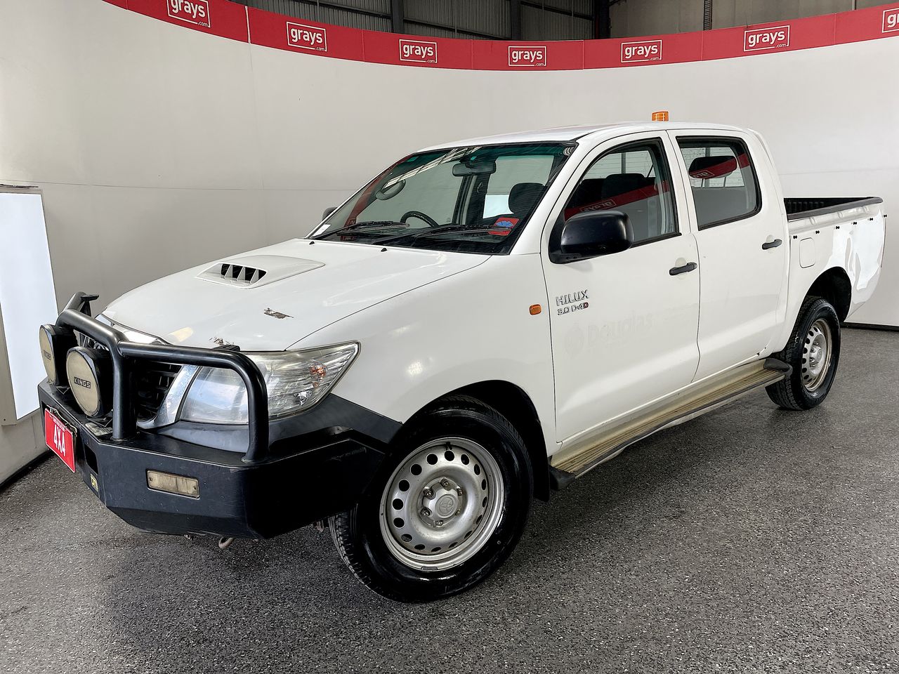 2013 Toyota Hilux SR (4x4) KUN26R Turbo Diesel Manual Dual Cab