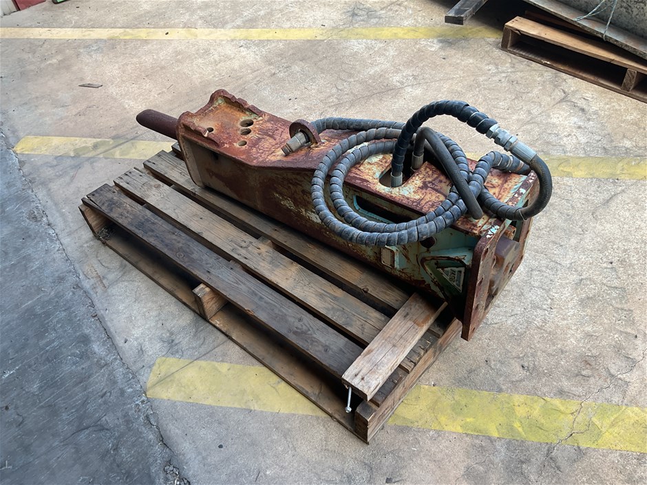 Unreserved Warehouse Clearance