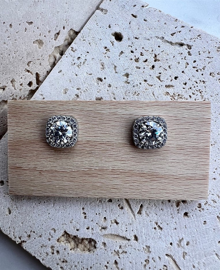 GRA-Certified: Moissanite Earring, Ring, Bracelet & Necklace