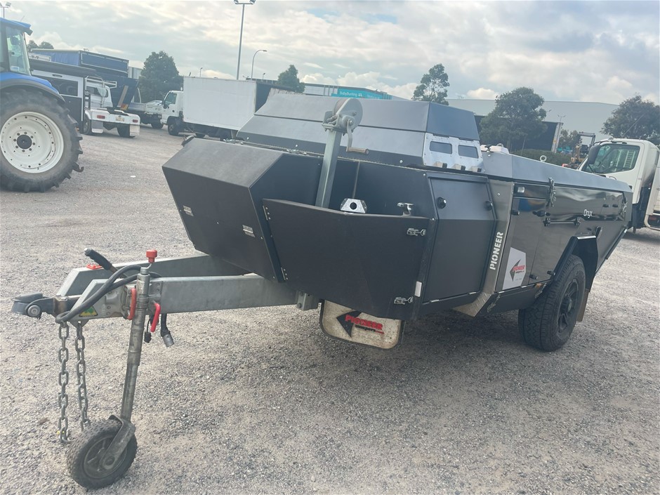 2018 Pioneer Onyx 4x4 Off Road Camper