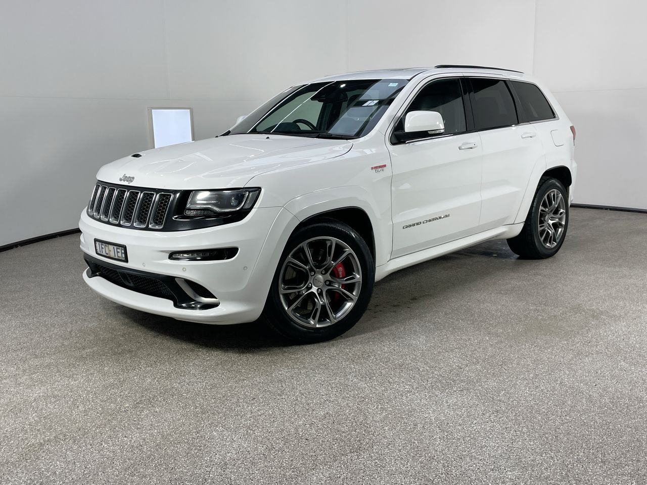 2015 Jeep Grand Cherokee SRT WK Automatic - 8 Speed Wagon