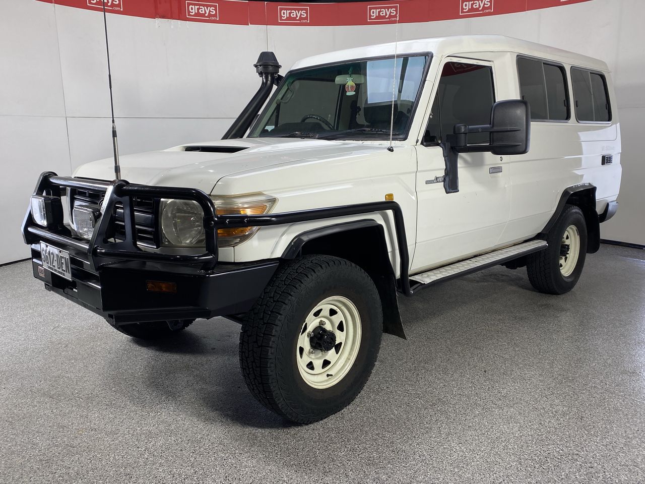 2008 Toyota Landcruiser WORKMATE 11 SEAT VDJ78R 