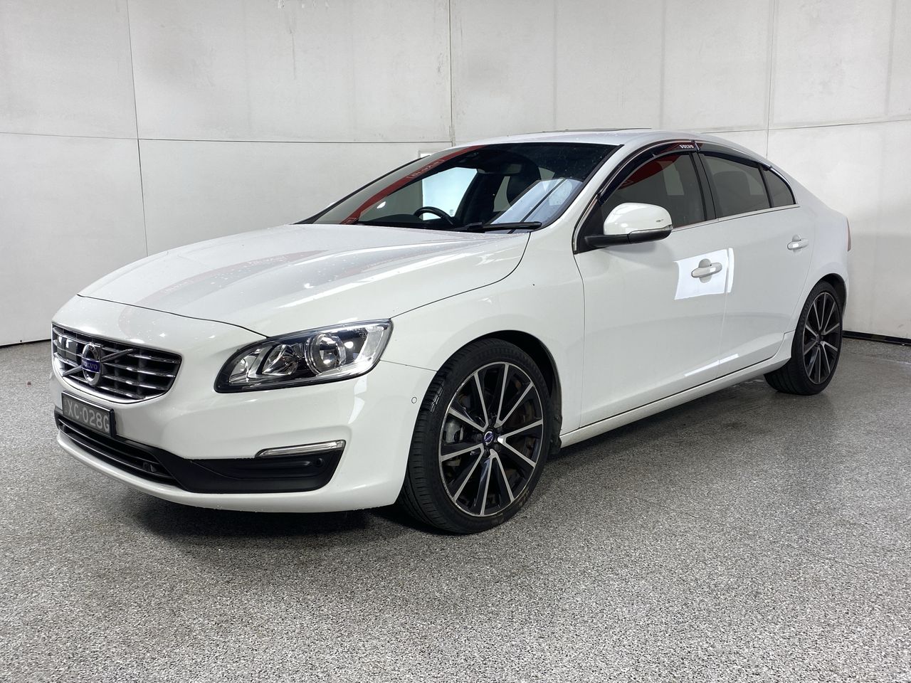 2016 Volvo S60 T4 KINETIC Automatic Sedan
