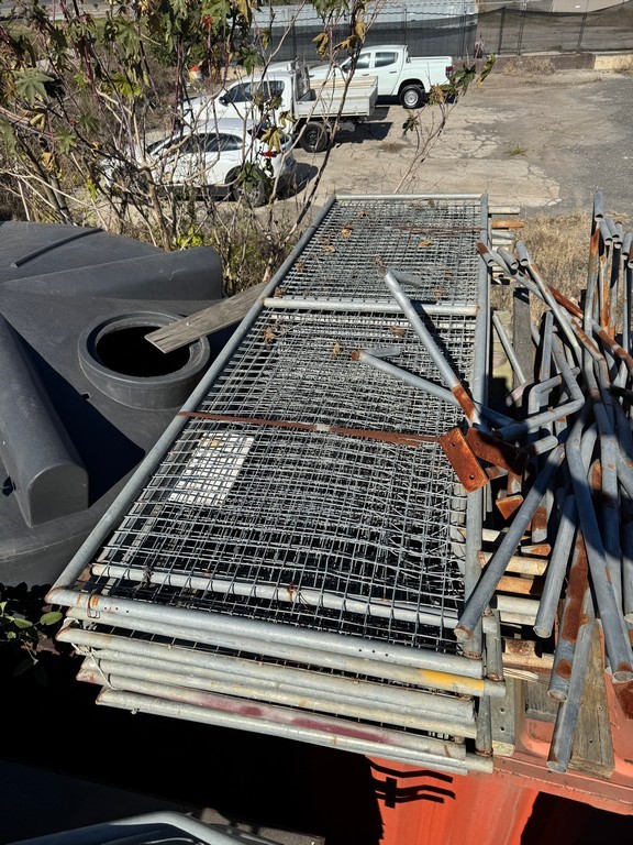 Temporary Fencing, Qty x10 Auction (0355-5059920) | Grays Australia