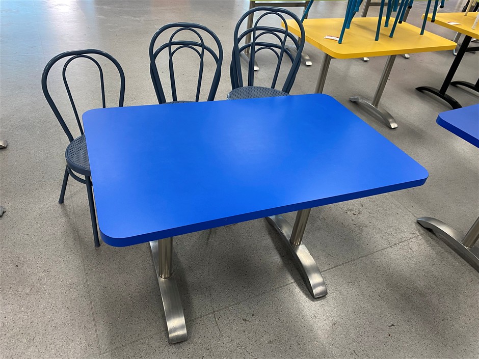 Café table with 6 stackable chairs Auction (0056-8020561) | Grays Australia
