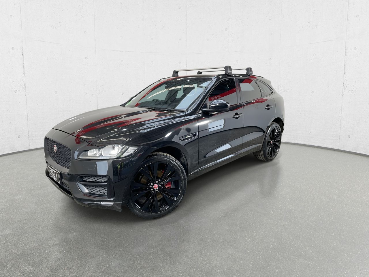 2016 Jaguar F-PACE 30d R-SPORT Turbo Diesel Automatic - 8 Speed Wagon