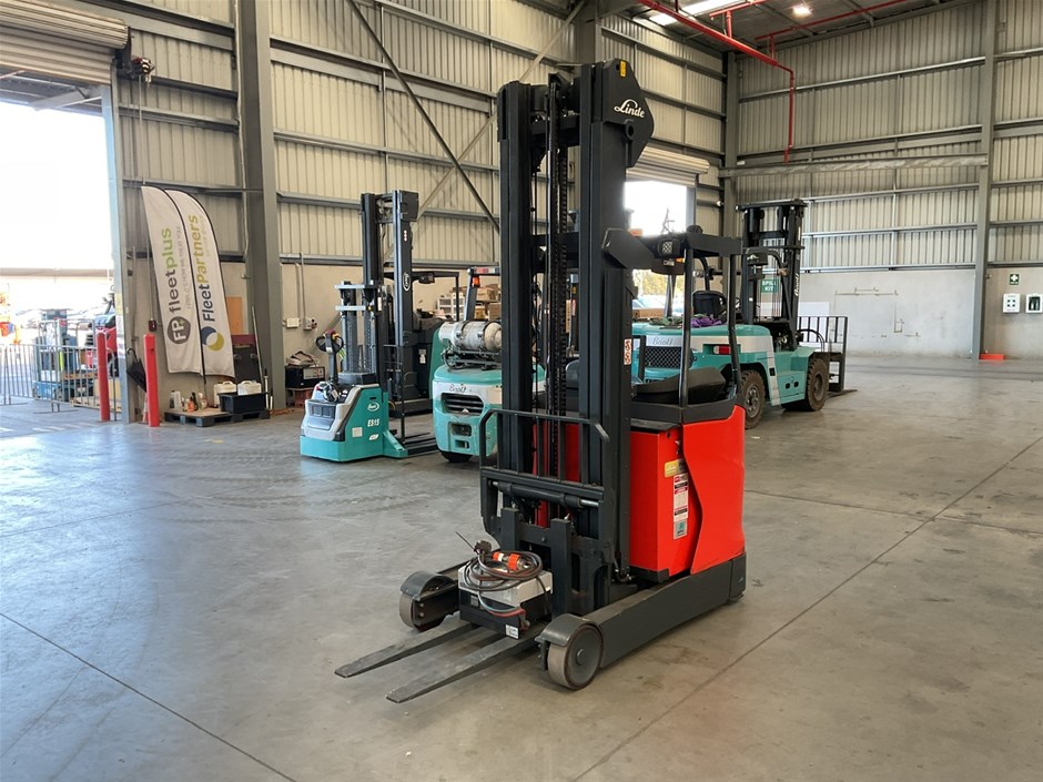 Unreserved Reach, Counterbalance Forklift & Walkie Stacker