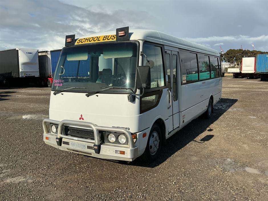 <p>2003 Mitsubishi  Rosa 4 x 2 Bus</p>