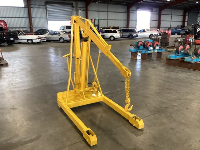 Custom Manual Mobile Engine Hoist Auction (0035-8020668) | Grays Australia