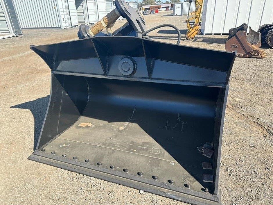 Excavator Attachments - Shepparton (Unused)