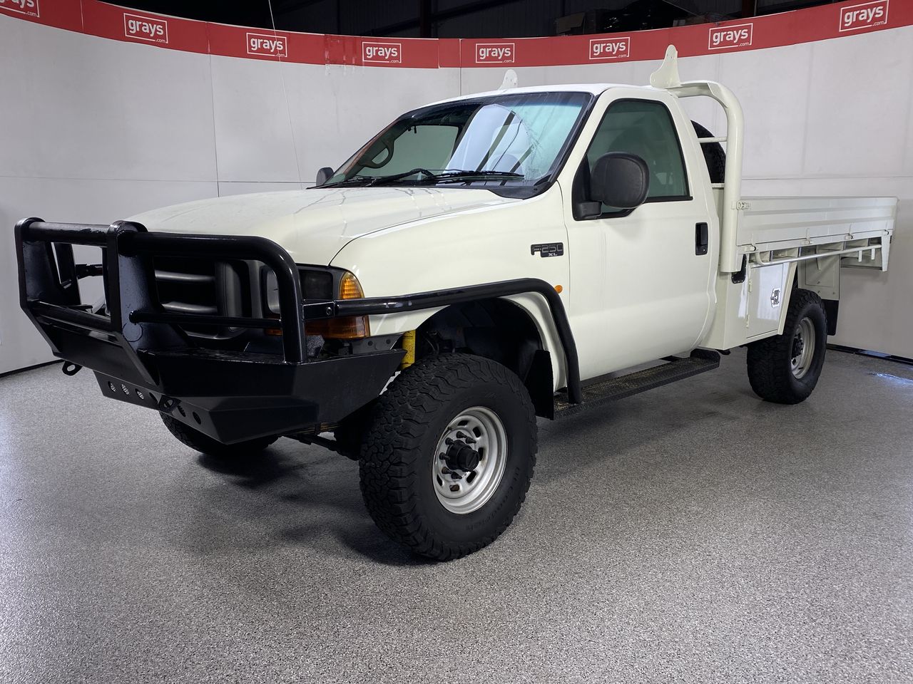 Ford F250 XL (4x4) Turbo Diesel Manual Cab Chassis